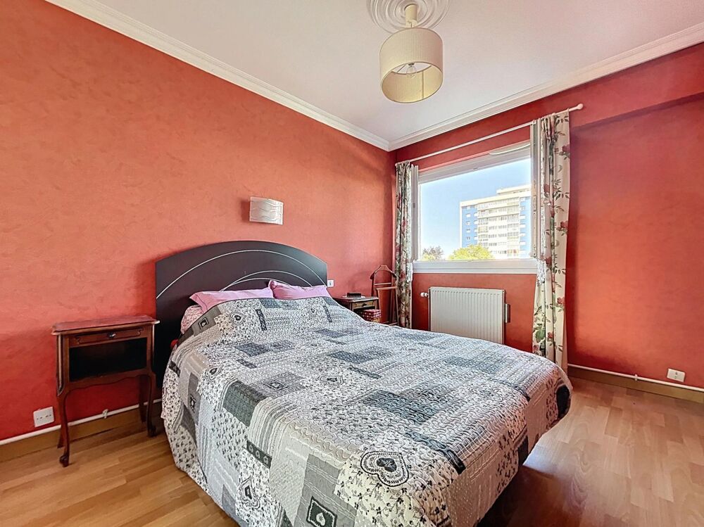 Appartement T4 de 96 m² Avec Balcon et Parking