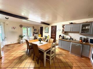  Maison à vendre 12 pièces 325 m²