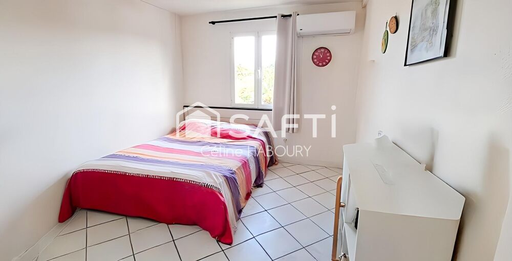Vente Appartement SUPERBE APPARTEMENT 4 PIECES DUPLEX AVEC VUE MER Baie-mahault