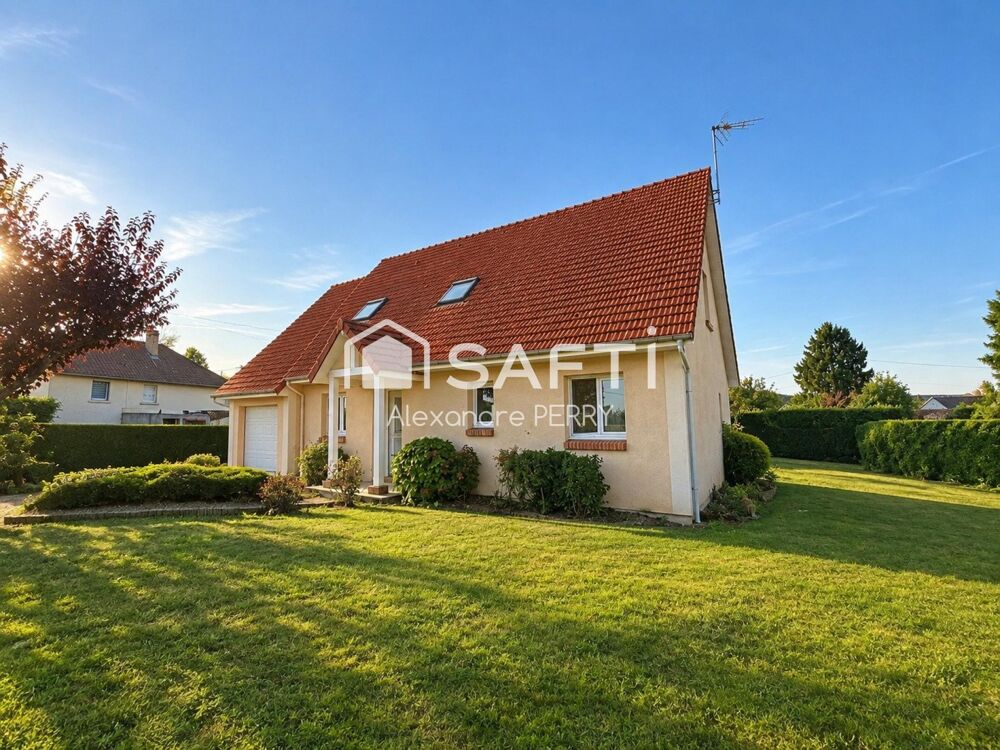 Maison 7 pièce offrant de grands volume au calme