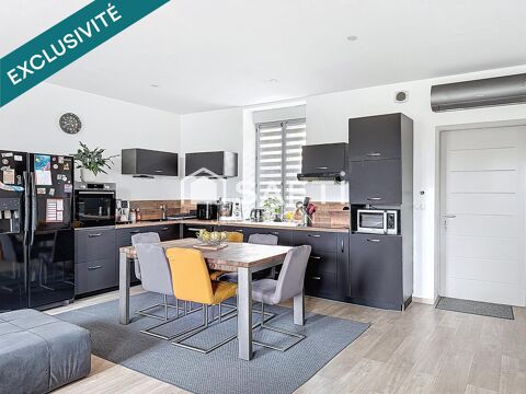   Dcouvrez ce magnifique triplex de 125 m de 2018 qui vous sduira par ses volumes gnreux et son agencement optimis sur 2 ta Appartement - 6 pice(s) - 125 m