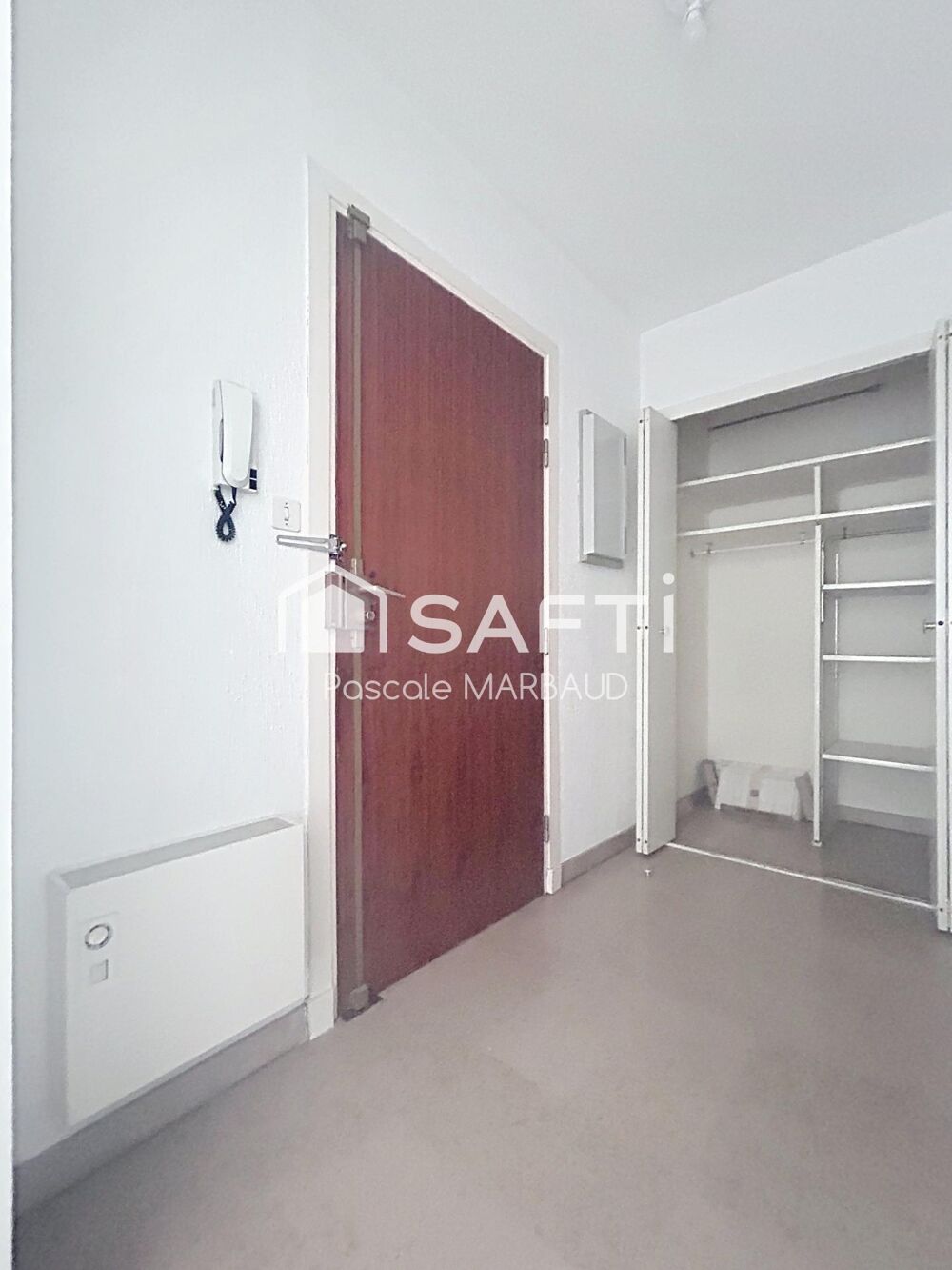 Vente Appartement Appart T2 de 53 m² , avec balcon, place de parking Montelimar