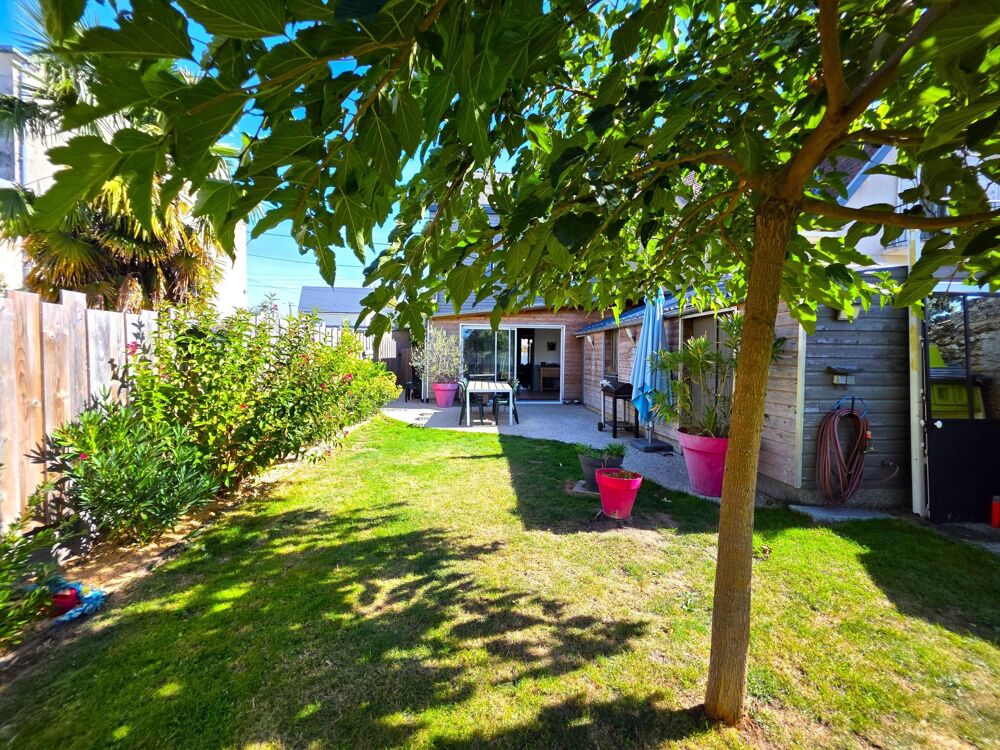 Vente Maison Centre-ville : Maison du XIXème siècle, ses 4 chambres, son terrain et sa dépendance . La fleche