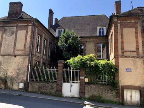 Beau presbyt&egrave;re &agrave; am&eacute;nager en logements 215000 61300 L' aigle