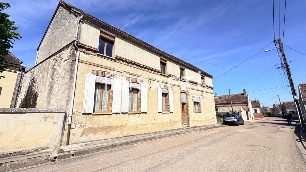 Maison rurale 6 pièces avec dépendance et cave voûtée  Terrain clos de 491 m²