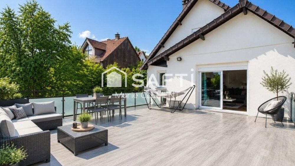 Maison individuelle de 150 m2 avec 6 chambres sur un terrain de 540 m2 et un sous sol total