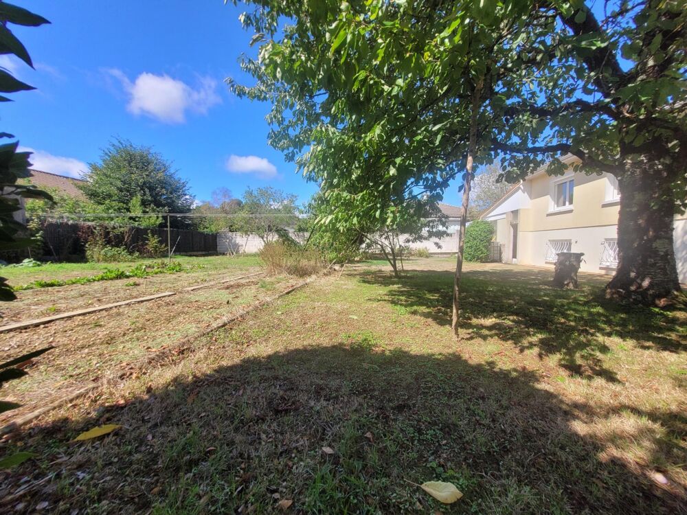 Vente Maison MAISON 7 PIÈCES,  136 M2, FONTAINE LE COMTE. Fontaine-le-comte