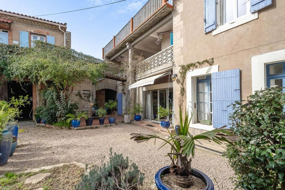 Vente Maison Demeure de caractère avec piscine, dépendances et volumes spectaculaires 15' de Béziers Beziers
