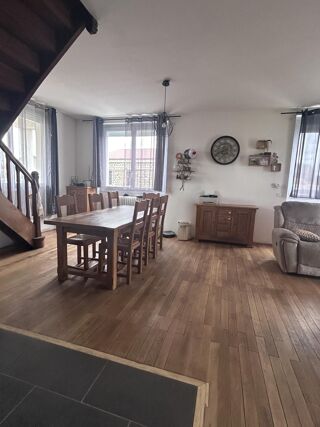 Vente Maison Maison familiale 4 chambres sur 3 niveaux Saint-hilaire-de-villefranche