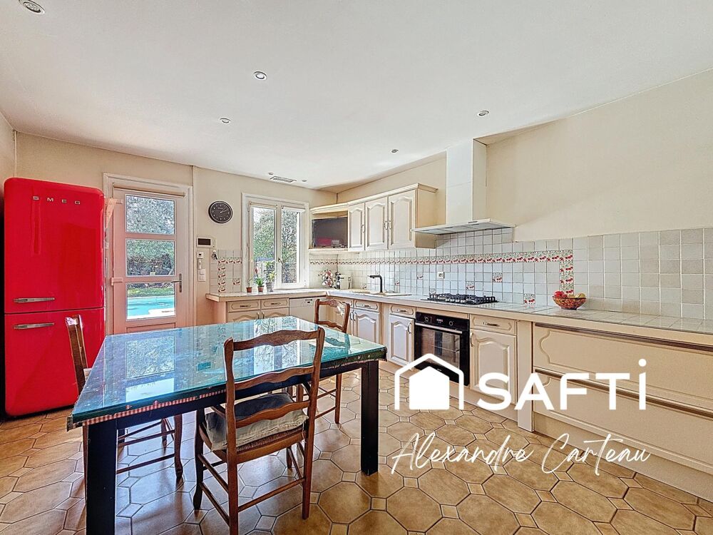 Maison 145 m², piscine, grand garage, 1500 m² de terrain