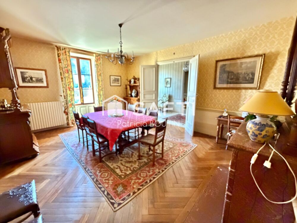 MAISON DE MAITRE + PETITE MAISON A RENOVER ET DEPENDANCES A SAINT PAUL EN GATINE !