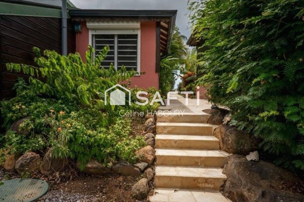 à vendre  Maison Deshaies (97126)