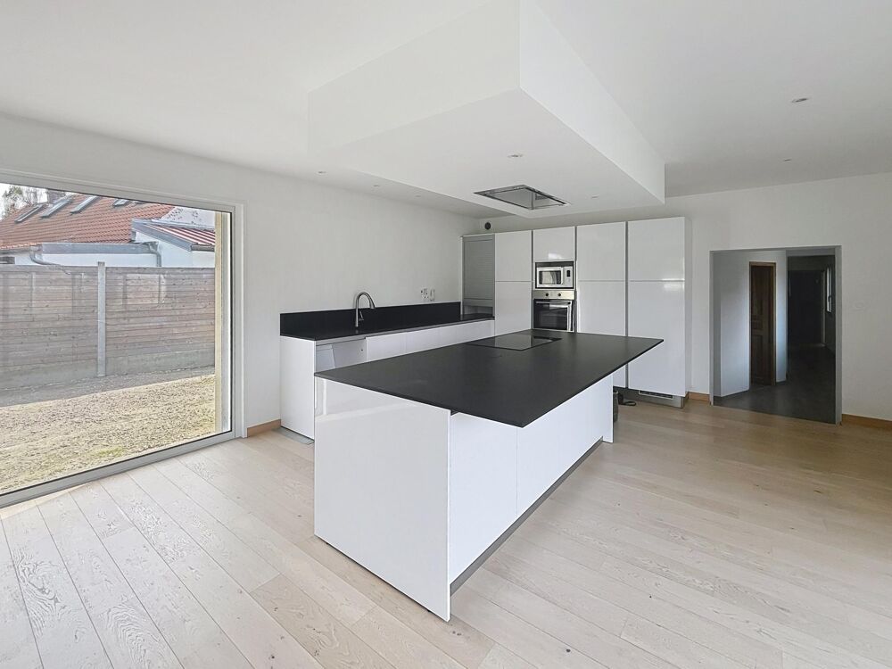 Maison de 156m2 entièrement rénovée sur 2900m2 de terrain