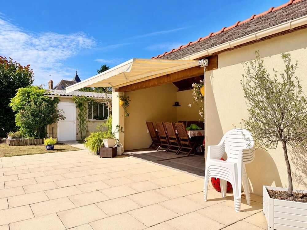 Vente Maison A ATTICHY 60, JOLIE MAISON DE 122 M2 AVEC 4 CHAMBRES, BUREAU, S/SOL TOTAL, 2 GARAGES, PISCINE, TERRAIN DE 1462 M2. Attichy
