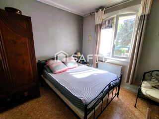  Maison  vendre 8 pices 180 m