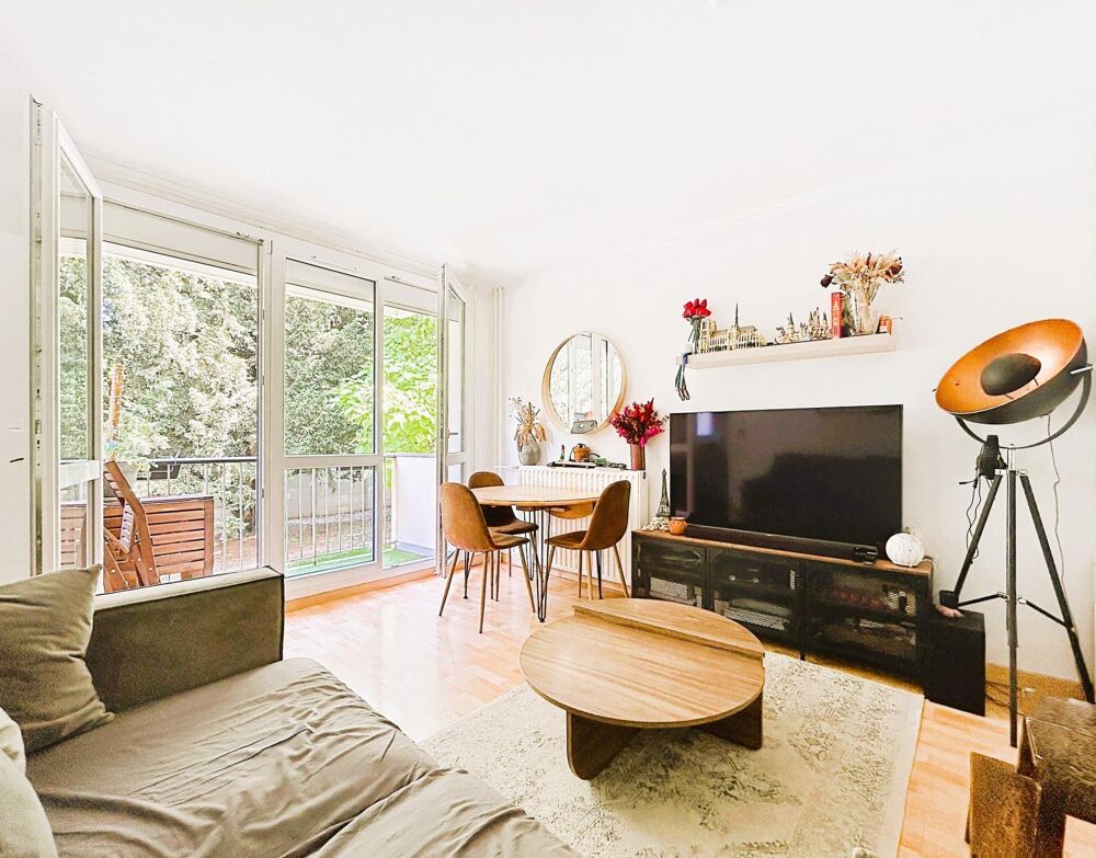 Vente Appartement Appartement T1 Bis avec balcon, cave et parking Noisy-le-grand