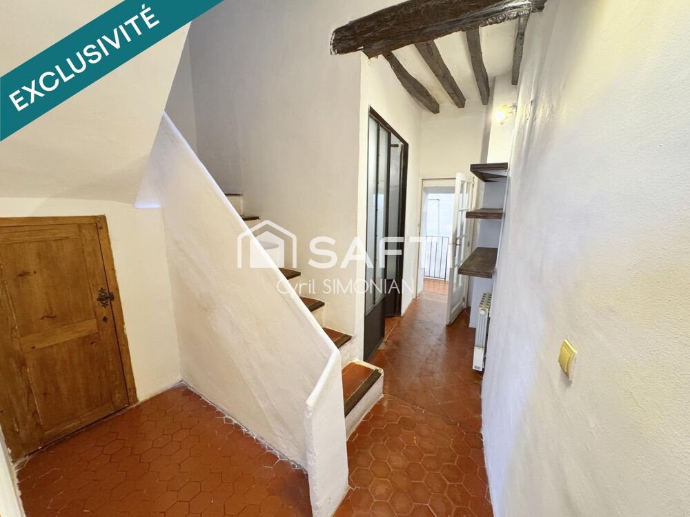 Vente Maison TRETS, Authentique maison de village T5 avec terrasse et cave. Trets