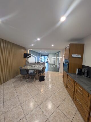  Maison à vendre 6 pièces 211 m²