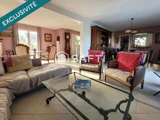  Maison  vendre 8 pices 212 m