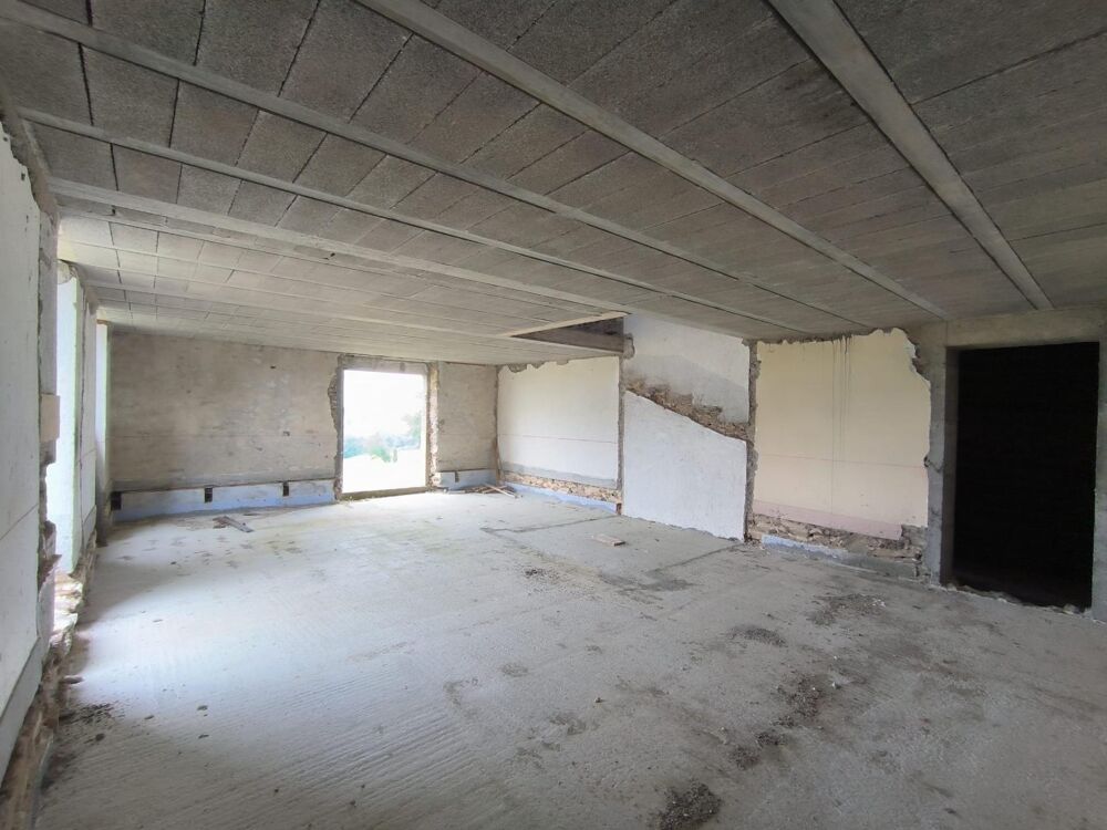 Corps de ferme en pierre  4,28 Ha  Rieupeyroux