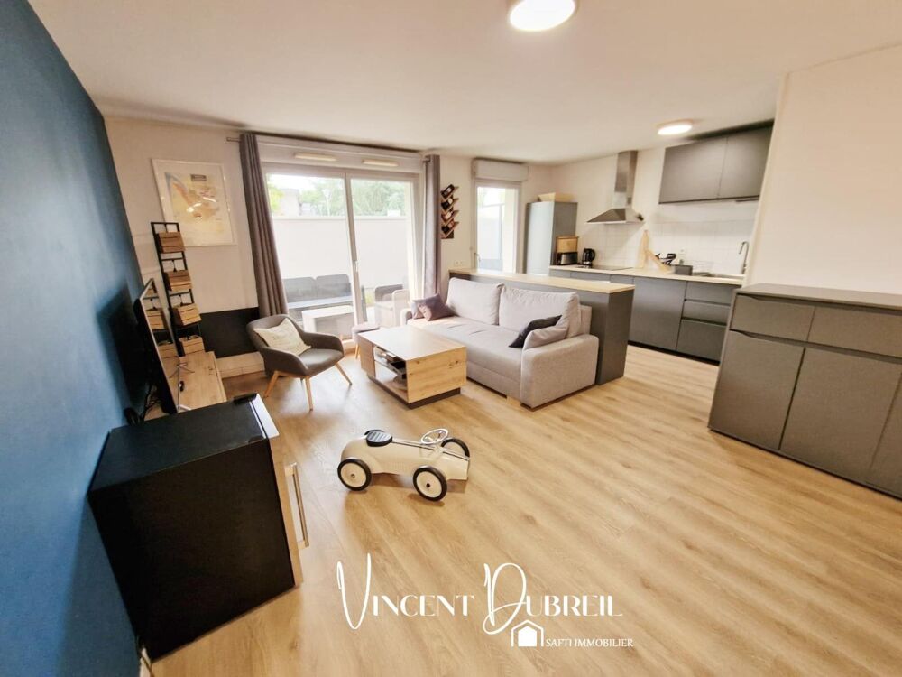 Vente Appartement APPARTEMENT T3 SANS TRAVAUX AVEC GRANDE TERRASSE Nantes