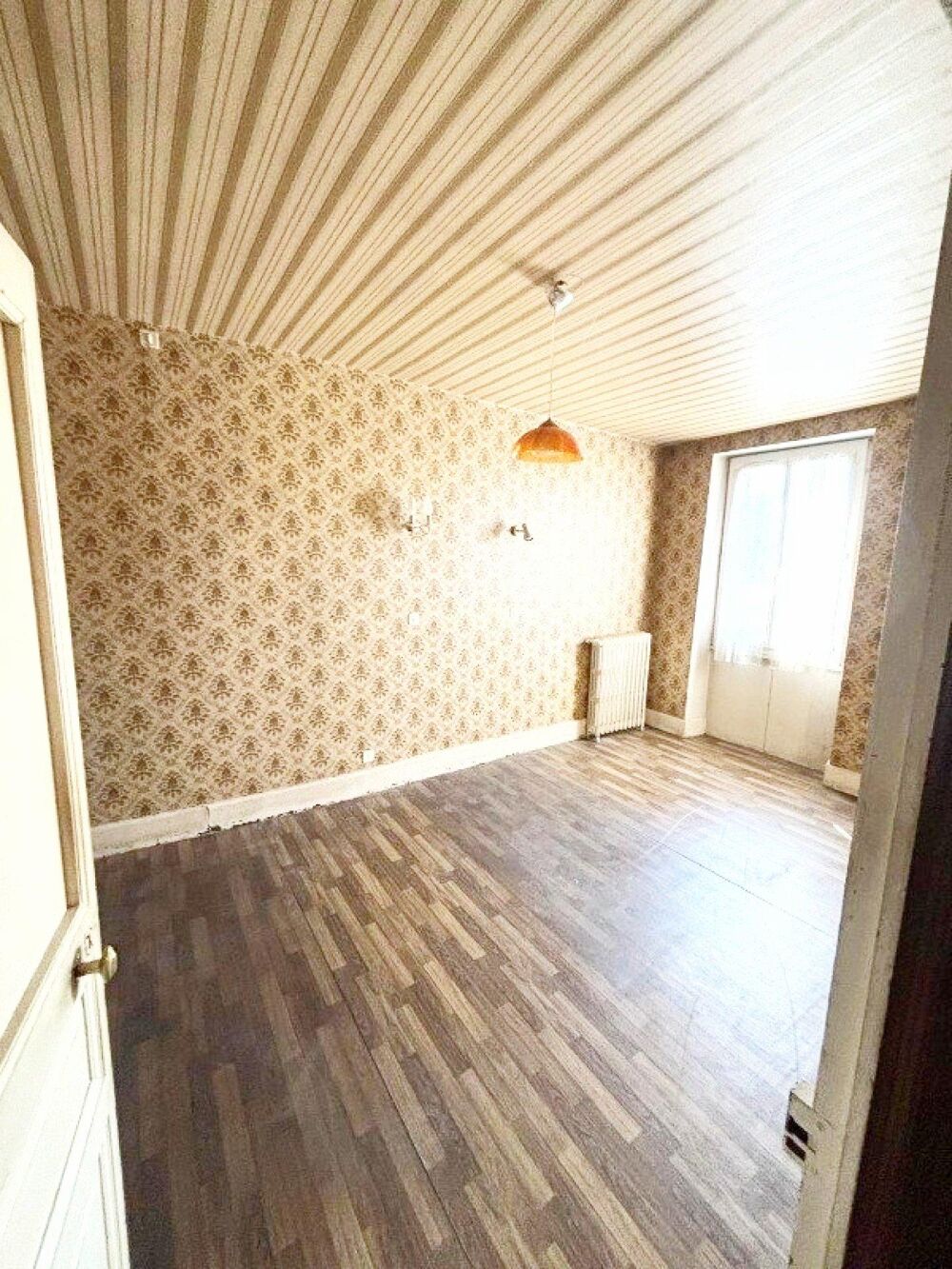 À Vendre - Maison de village de 140 m² EYDOCHE ( 38960 )