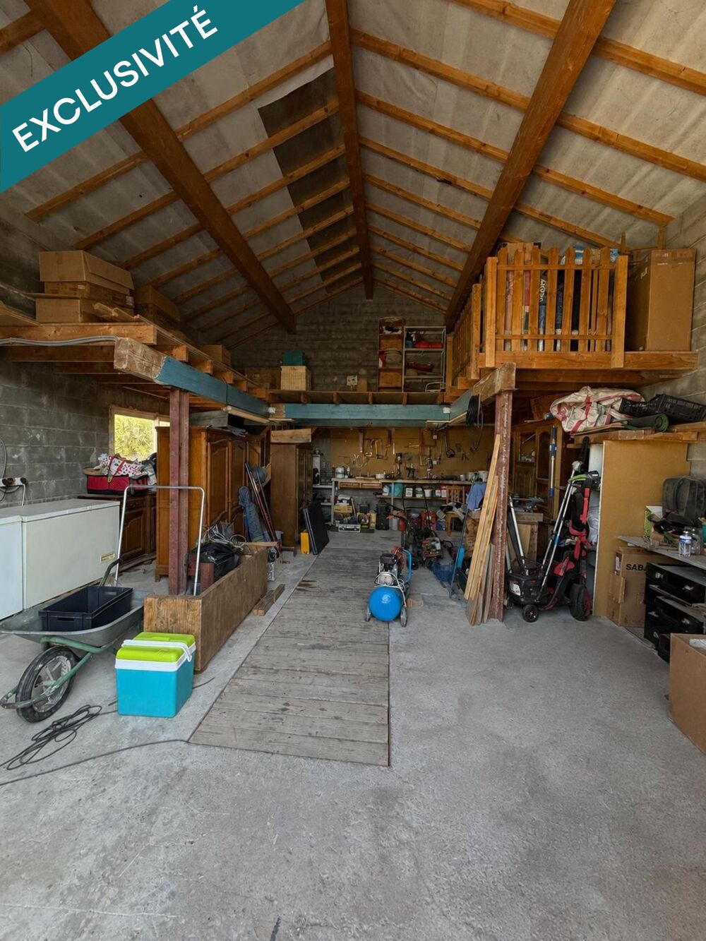 Vente Maison Maison familiale avec 4 chambres, piscine et hangar Rousson