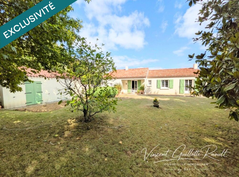 Maison de charme- 2 garages- terrain arboré de 2 676 m²