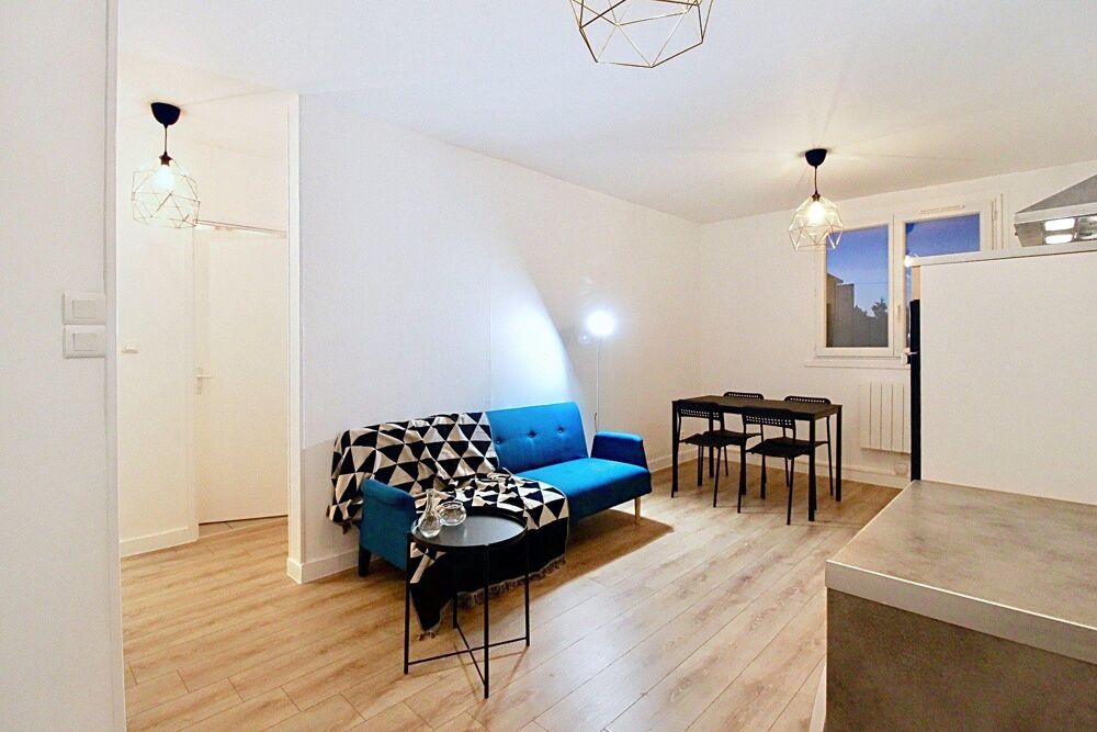 Vente Appartement La Doua – Tonkin - T4 traversant de 65 m² avec balcon de 10 m² plein sud – DPE C Villeurbanne