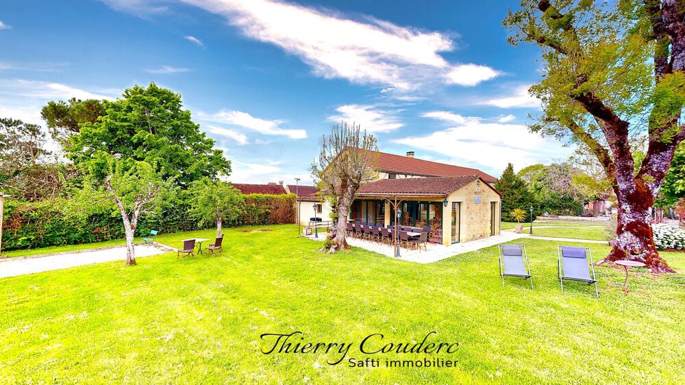 Vente Maison Corps de ferme restauré avec piscine et terrain de 38826 m². Eyzies
