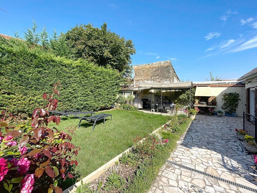 Vente Maison CHARMANTE MAISON DE 75 M2 HABITABLE (95 M2 AU SOL) SUR 335 M2 DE PARCELLE SITUEE AU PARC DE LA CLOCHE A ORLY Orly