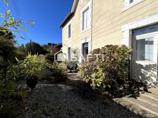  Maison  vendre 10 pices 220 m