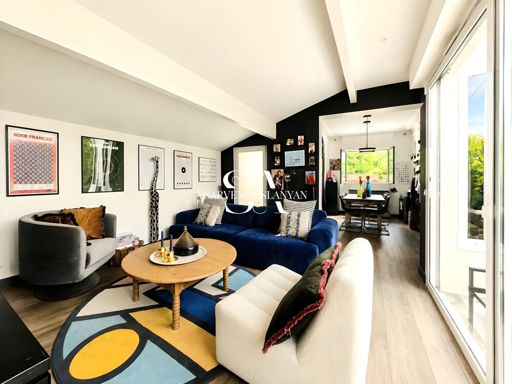 Maison familiale rénovée 180 m², terrain 350 m², métro à 500 m, écoles et commerces à pied