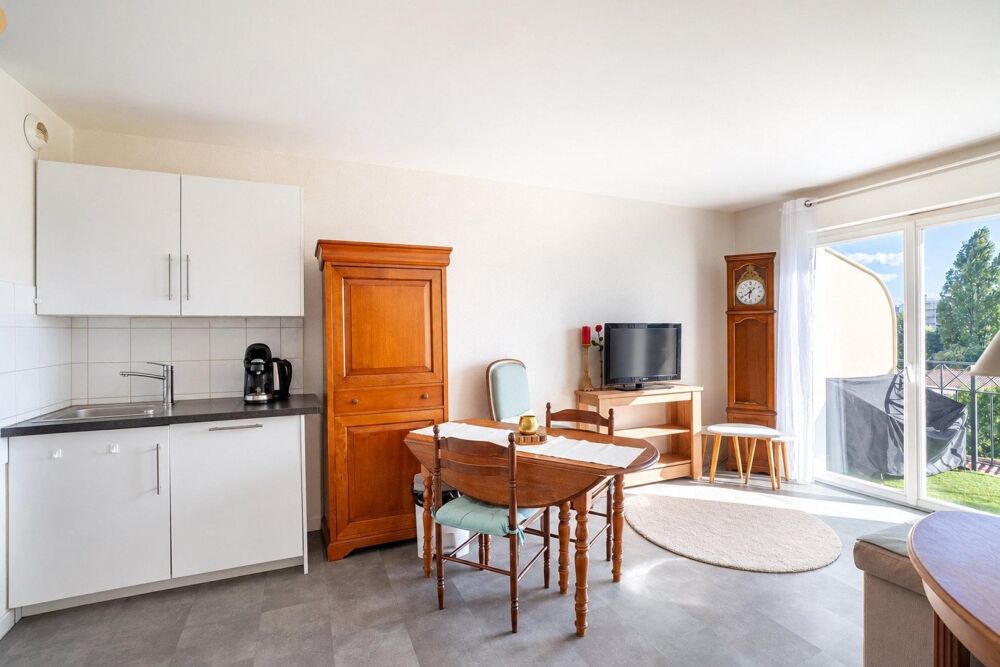 Vente Appartement Boulevard Godard : T3 lumineux avec balcon et place de parking Bordeaux