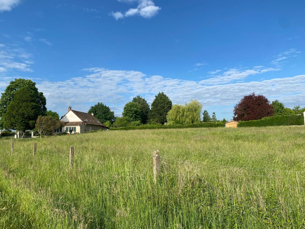 Vente Terrain Terrain constructible de 4080 m² Saint-loup-de-varennes