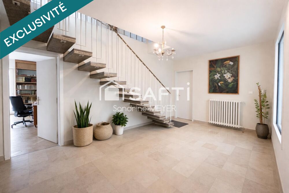 Maison d'architecte 262 m², sous-sol 144 m²
