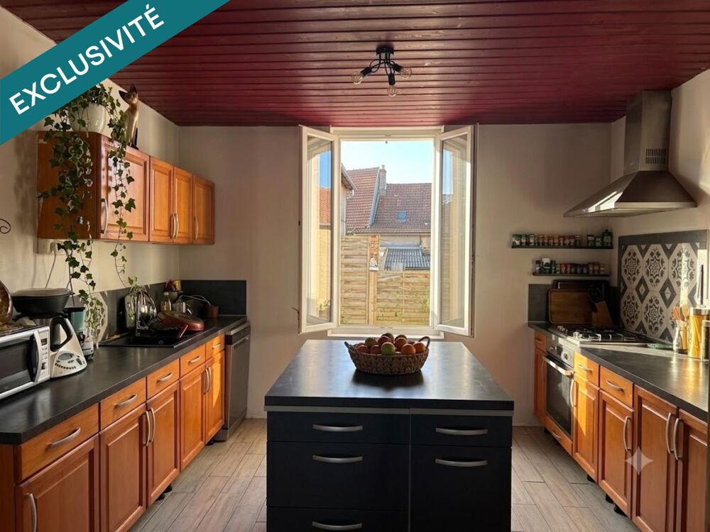 MAISON DE VILLE DE 123 M2 AU COEUR DU VILLAGE DE LUXEY