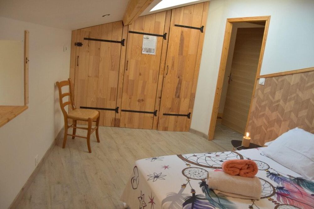 à vendre  Maison Saint-Julien-Molin-Molette (42220)
