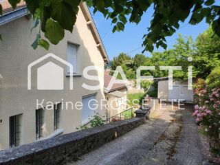  Maison  vendre 8 pices 180 m