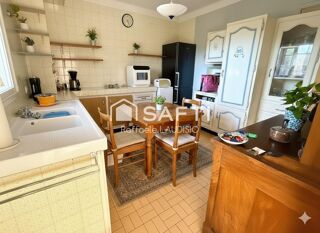  Maison  vendre 6 pices 210 m