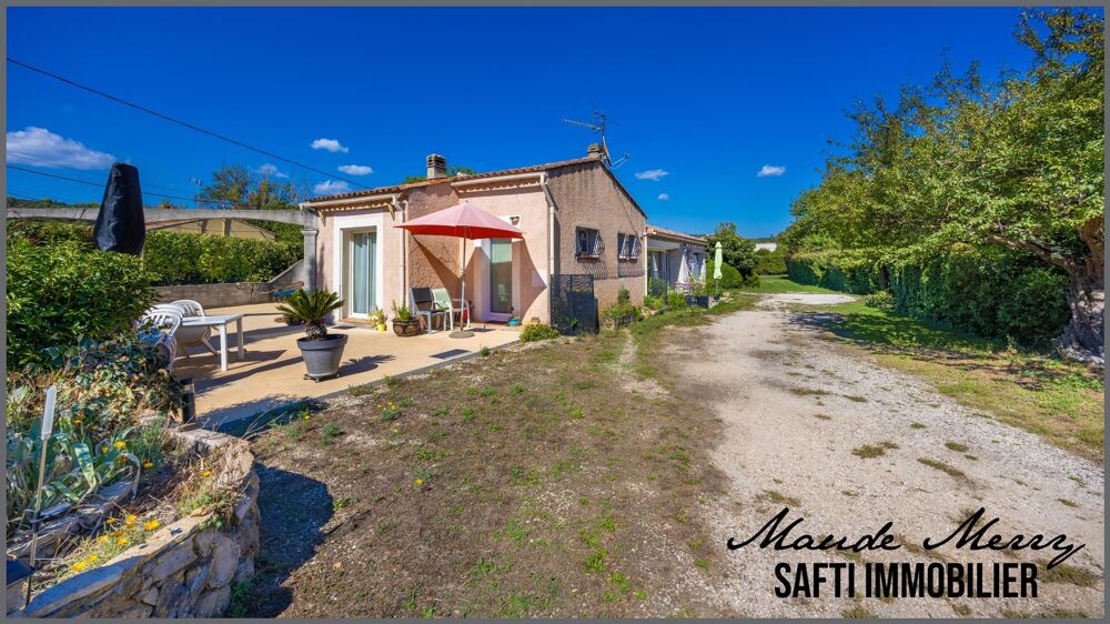 Vente Maison Villa d'environ 106 m2 - 3 chambres - 3 pièces d'eau - garage de 21 m2 - terrain de 1830 m2 plat et piscinable - proche centre v Forcalqueiret