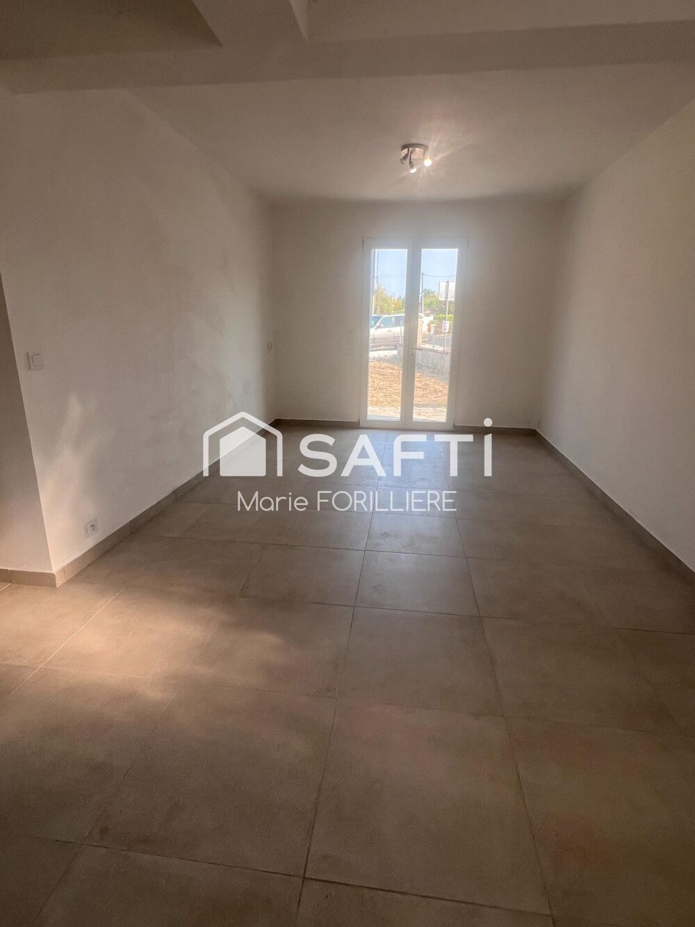 Vente Maison Ensemble immobilier Saint-medard-de-guizieres