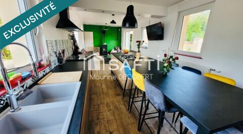   Magnifique maison enti�rement r�nov�e comprenant 6 chambres Maison - 8 pi�ce(s) - 223 m�