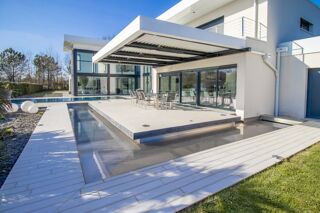  Maison � vendre 9 pi�ces 390 m�