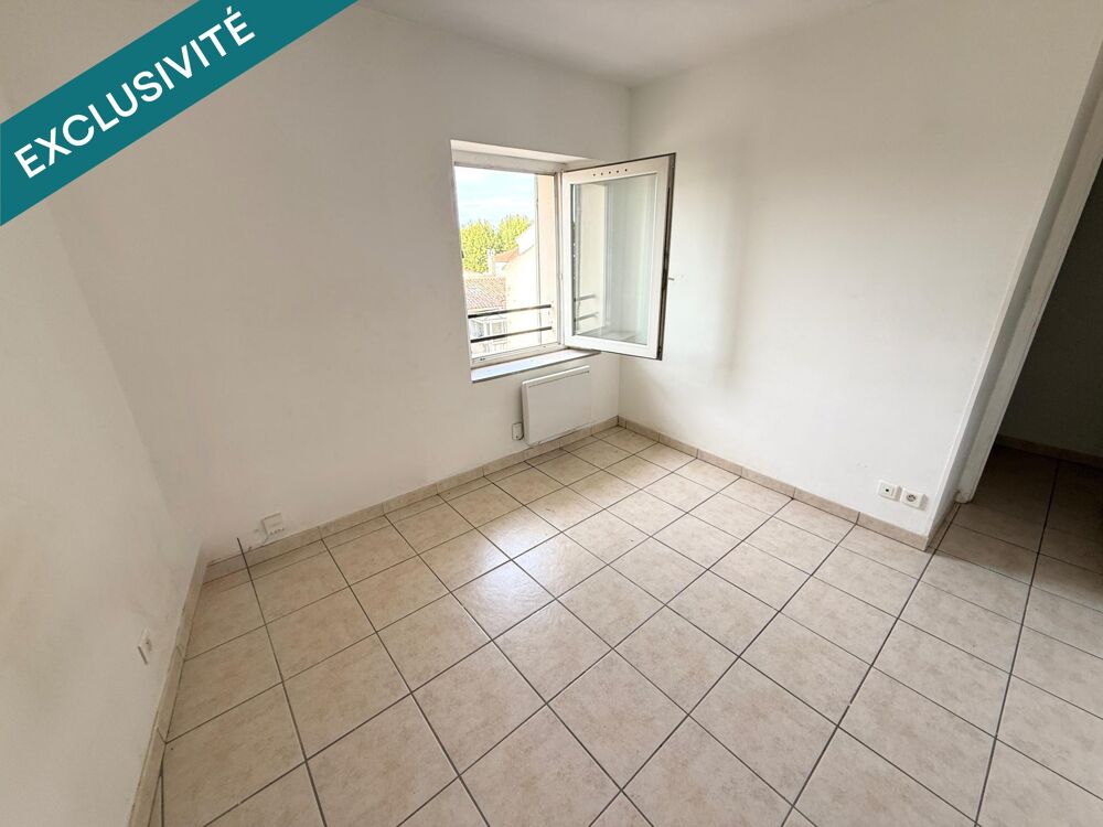 Vente Appartement Appartement T3 de 55m2 au 2eme et dernier étage Le puy-sainte-reparade