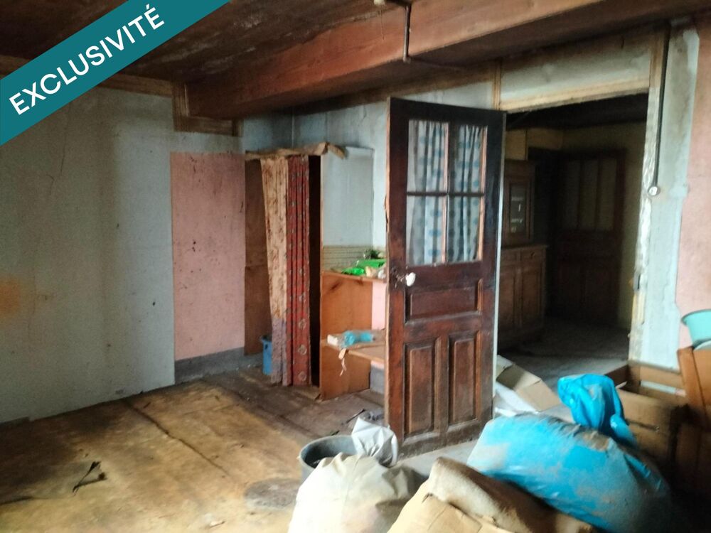 Vente Maison Maison de ville mitoyenne traverssante, entièrement à rénover Courpiere