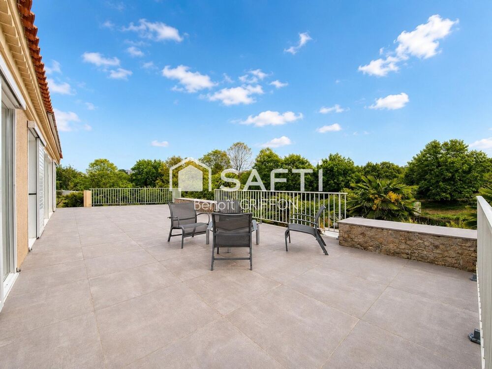 Vente Maison Maison avec piscine et superbe terrain paysager Tiffauges