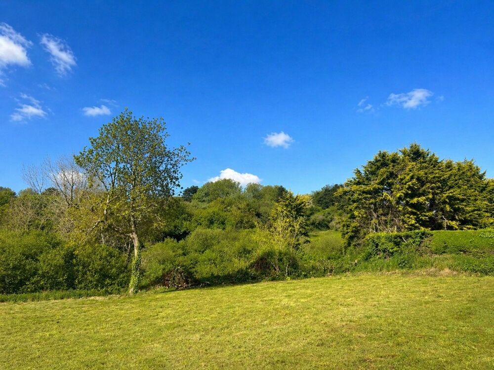 Vente Terrain Terrain constructible d'une superficie de 1316 m2 Plougoulm