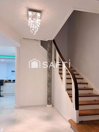  Maison � vendre 8 pi�ces 194 m�