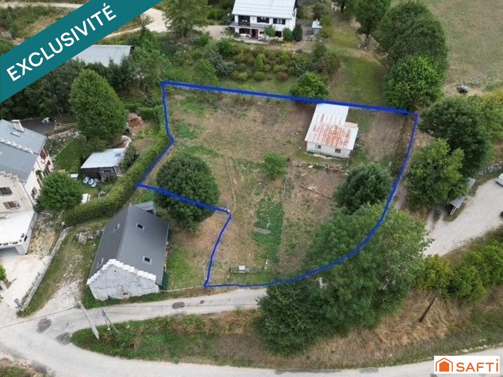 Vente Terrain Situé dans le charmant hameau du Furon, sur la commune de Lans-en-Vercors (38250), ce terrain constructible en zone UH offre un Lans-en-vercors